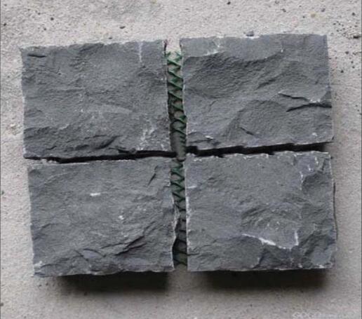 หินบะซอลต์สีดำธรรมชาติ Paving หิน / ก้อนหินก้อนหิน 10x10x5